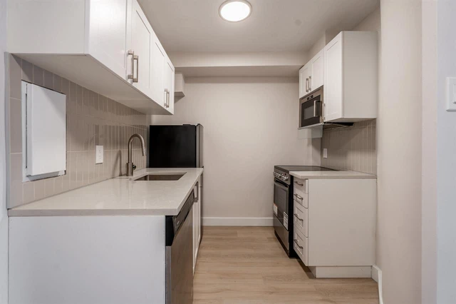 Renovated 2 Bedroom Unit - Downtown Montreal - 2121 Tupper Street, Montréal - Renovated 2 Bedroom Unit - Downtown Montreal - 2121 Tupper Street, Montréal - location appartement lokatix