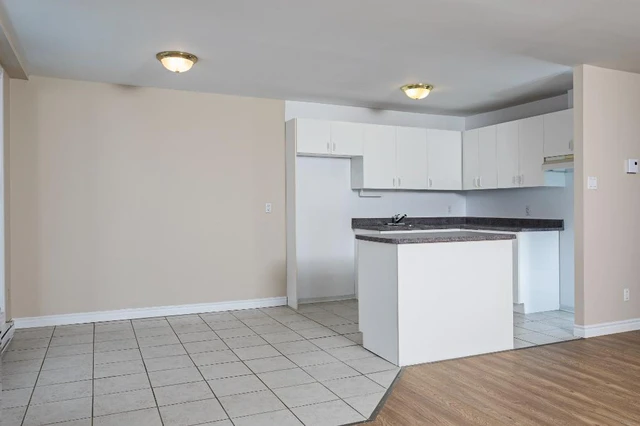 Complexe du Parc | 5 1/2 à Louer | 3 bedrooms apartment for Rent | Sherbrooke - Complexe du Parc | 5 1/2 à Louer | 3 bedrooms apartment for Rent | Sherbrooke - location appartement lokatix