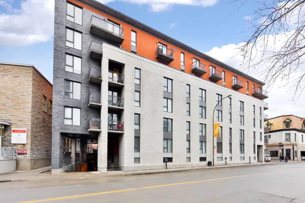 Quartier des Spectacles: one-bedroom condo with parking, offered for r - Quartier des Spectacles: one-bedroom condo with parking, offered for r - lokatix rental apartment