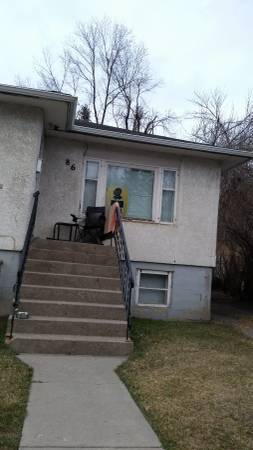 2 bdrms, 1 bath, upper main level near Stampede Park! - 2 bdrms, 1 bath, upper main level near Stampede Park! - lokatix rental apartment