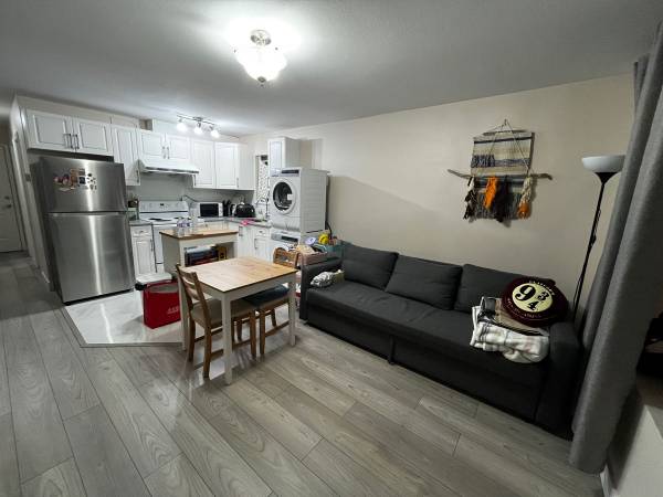 $2250 per month, 2 bedrooms suite for rent, Burnaby BCIT area - $2250 per month, 2 bedrooms suite for rent, Burnaby BCIT area - location appartement lokatix