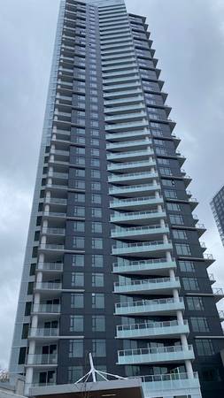 $2300 Corner Unit 1bed - Surrey City Center w/ own Parking - $2300 Corner Unit 1bed - Surrey City Center w/ own Parking - lokatix rental apartment