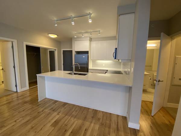 Unfurnished 2 bedroom condo at SFU - Unfurnished 2 bedroom condo at SFU - lokatix rental apartment