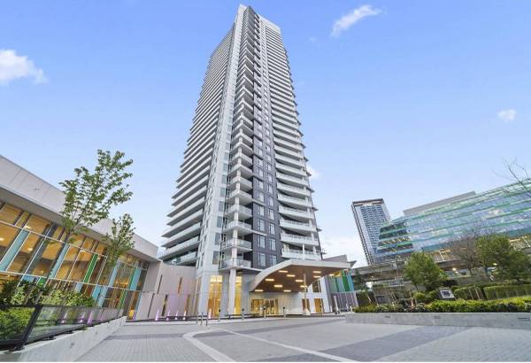 9887 Whalley Blvd (1 Bed + 1 Bath) - 9887 Whalley Blvd (1 Bed + 1 Bath) - location appartement lokatix