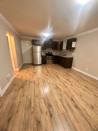 Basement in North Delta On 80 Avenue @ Half Rent For 1st Month - Basement in North Delta On 80 Avenue @ Half Rent For 1st Month - location appartement lokatix