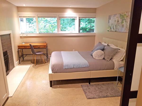 Furnished dog-friendly executive suite in Deep Cove - Furnished dog-friendly executive suite in Deep Cove - location appartement lokatix