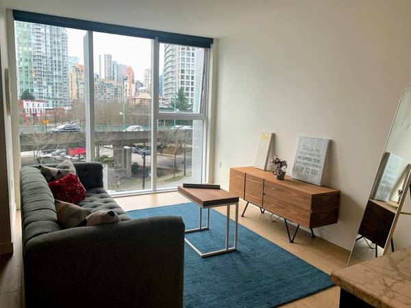 Fully Furnished 1 Bedroom plus Den in Yaletown.....Avail March 1 - Fully Furnished 1 Bedroom plus Den in Yaletown.....Avail March 1 - lokatix rental apartment