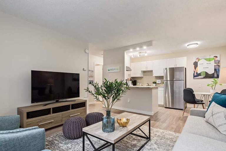 The Winston | 1008 14 Ave SW, Calgary - The Winston | 1008 14 Ave SW, Calgary - lokatix rental apartment