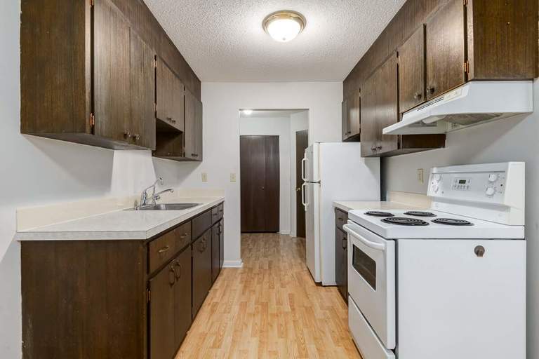 Reed Manor | 85 Froom Crescent, Regina - Reed Manor | 85 Froom Crescent, Regina - location appartement lokatix