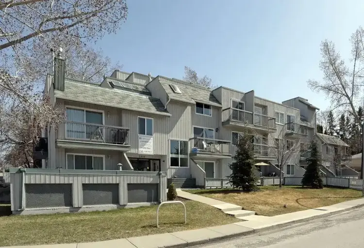 Cedarvilla Apartments | 2404 16A Street SW, Calgary - Cedarvilla Apartments | 2404 16A Street SW, Calgary - lokatix rental apartment