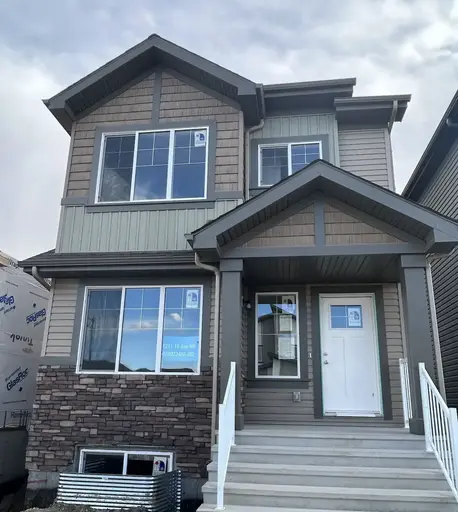 New House for Rent $2300 | 1211 16 Avenue NW, Edmonton - New House for Rent $2300 | 1211 16 Avenue NW, Edmonton - location appartement lokatix