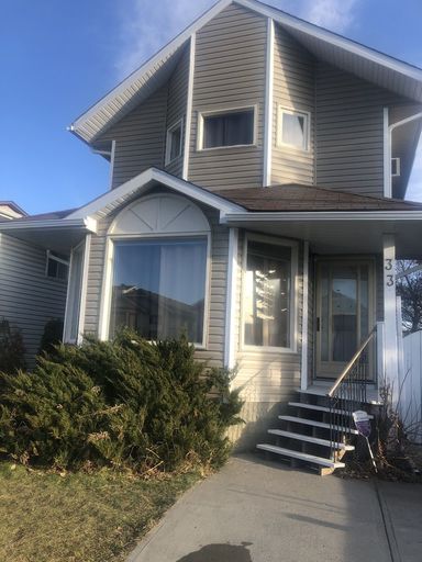 VERY COZY THREE BEDROOM MAINFLOOR IN  ERINWOODS | Calgary - VERY COZY THREE BEDROOM MAINFLOOR IN  ERINWOODS | Calgary - location appartement lokatix