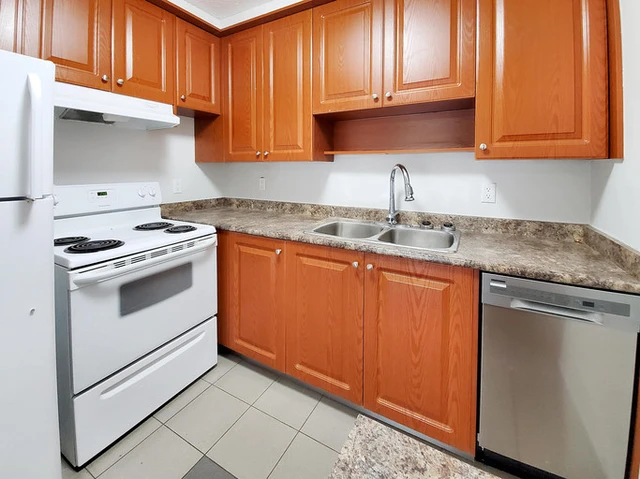 West Coast Apartments | 520 11th Street, New Westminster - West Coast Apartments | 520 11th Street, New Westminster - location appartement lokatix