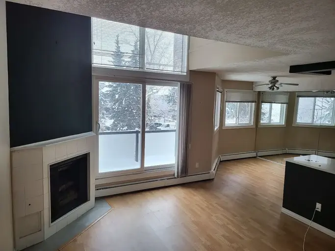 DOWNTOWN LOFT WITH WORK DEN, Available Immediately!!! | 14 - 711 3 Ave SW, Calgary - DOWNTOWN LOFT WITH WORK DEN, Available Immediately!!! | 14 - 711 3 Ave SW, Calgary - location appartement lokatix