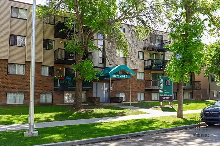 Twilight Manor | 10723 102 Street NW, Edmonton - Twilight Manor | 10723 102 Street NW, Edmonton - lokatix rental apartment