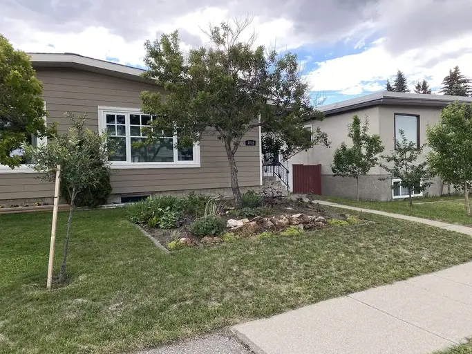 Newly Renovated 1/2 Duplex | Calgary - Newly Renovated 1/2 Duplex | Calgary - location appartement lokatix