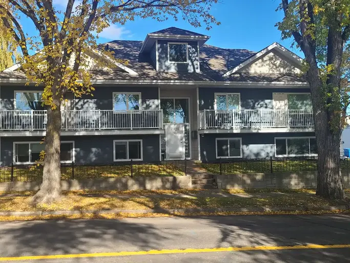 Large 3 bedroom unit Forest Heights...avail Jan 31 2025 15 2025 | 7920 101 Avenue Northwest, Edmonton - Large 3 bedroom unit Forest Heights...avail Jan 31 2025 15 2025 | 7920 101 Avenue Northwest, Edmonton - location appartement lokatix