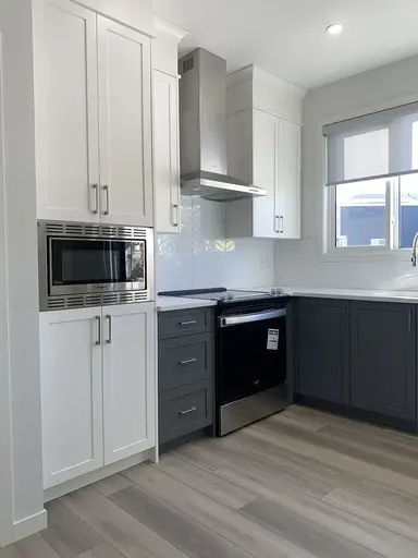 Bungalow 2 Bedroom/2 Bath-Main Floor | Calgary - Bungalow 2 Bedroom/2 Bath-Main Floor | Calgary - lokatix rental apartment