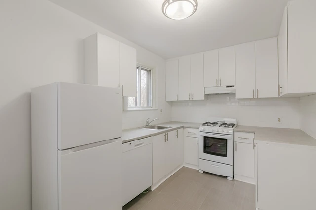 4585 Dupuis Avenue | 4585 Av. Dupuis, Montreal - 4585 Dupuis Avenue | 4585 Av. Dupuis, Montreal - location appartement lokatix